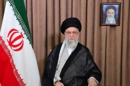 Giáo chủ Iran phản ứng sau khi ông Trump kêu gọi   đầu hàng vô điều kiện 