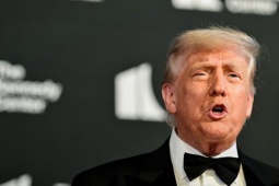 Ông Trump kêu gọi Iran đầu hàng vô điều kiện
