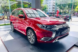 Giá xe Mitsubishi Outlander tháng 6/2025, crossover 7 chỗ từ 825 triệu đồng