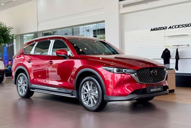 Hai mẫu SUV 7 chỗ đáng gờm trong tài chính dưới 1 tỷ - 2