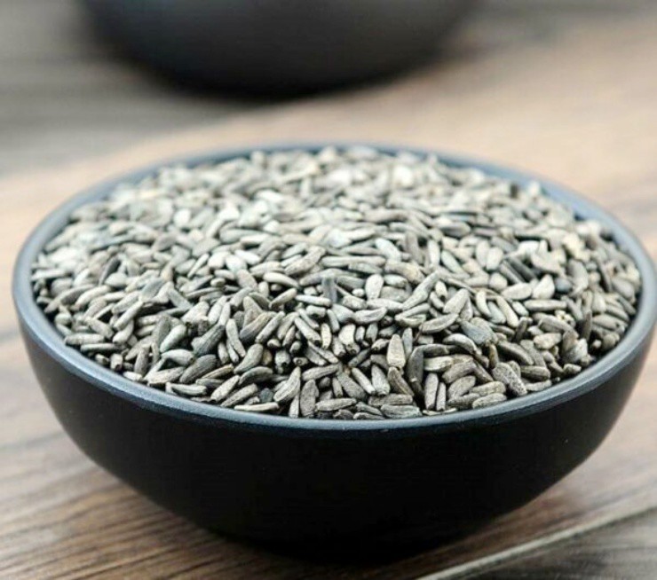 Cỏ dại người thường không ai hái, ai tinh mắt đem bán bỗng vớ được “mỏ tiền” - 3
