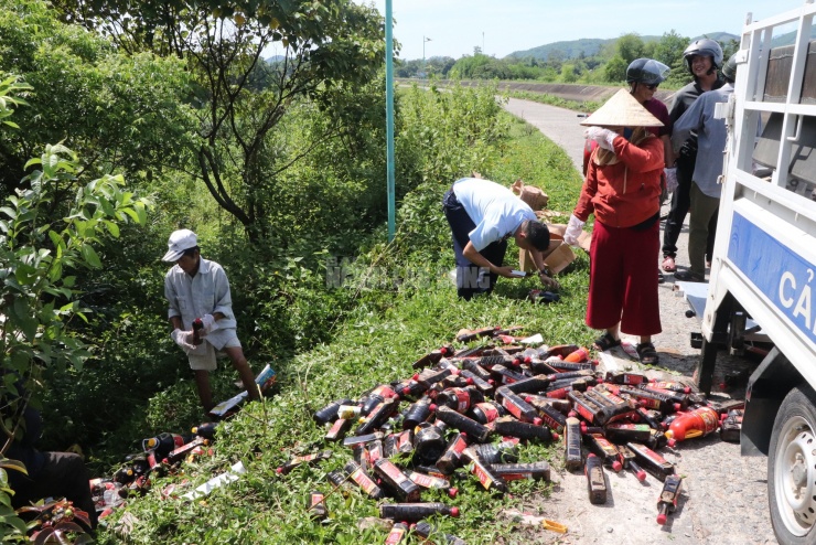 Nguồn gốc hàng ngàn chai nước mắm bị vứt bỏ ở Quảng Nam - 2