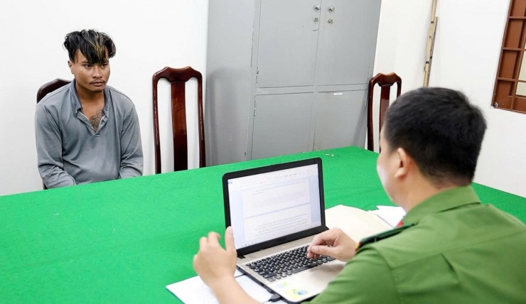 Đối tượng Chau Linh E khai nhận tại cơ quan công an