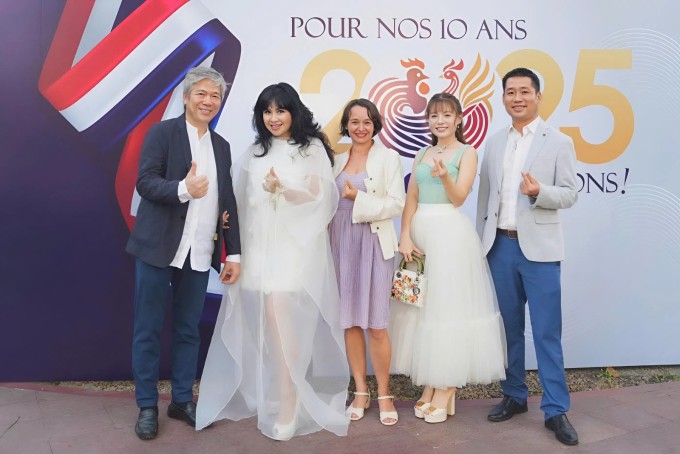 Thanh Lam cùng chồng bác sĩ dự sự kiện tại Hà Nội cuối tuần qua.
