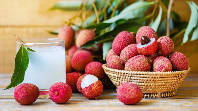 Các nghiên cứu cho thấy những người thường xuyên ăn vải đúng cách có tần suất bị đau tim thấp hơn so với những người khác.