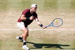 Kịch tính tennis tennis ATP & amp; WTA 500: Draper vào tứ kết Queen s Club, Tsitsipas gục ngã