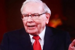Kinh doanh - Thiên tài đầu tư 95 tuổi Warren Buffett lo ngại đồng USD “mất giá thảm hại”