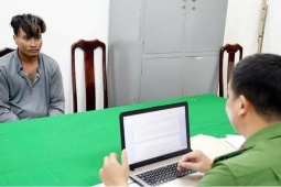 Mâu thuẫn từ việc chạy xe tông trúng con chó, thanh niên chém 2 người thương vong