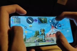 One UI 8 mang tin tức cực vui đến với game thủ di động