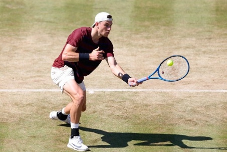 Kịch tính tennis tennis ATP & WTA 500: Draper vào tứ kết Queen’s Club, Tsitsipas gục ngã