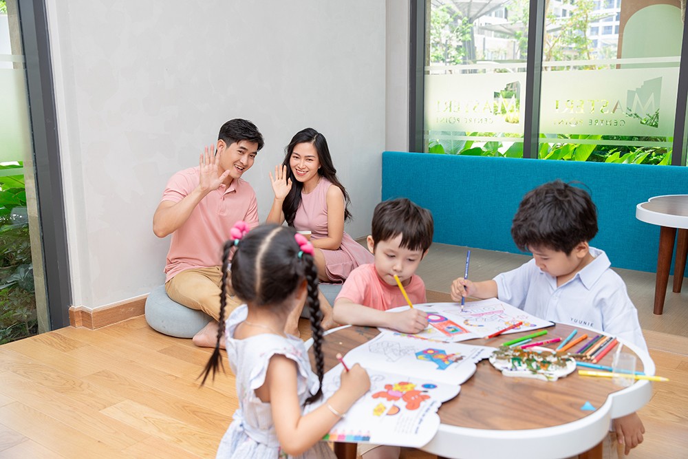 Được lớn lên giữa một cộng đồng văn minh và cấp tiến, những thế hệ văn minh tiếp nối sẽ dễ dàng tiếp nối và thành công.