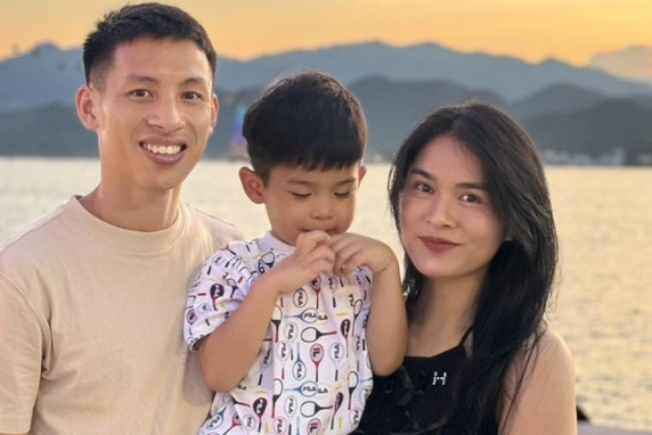 Cuộc sống viên mãn của Hùng Dũng bên vợ con