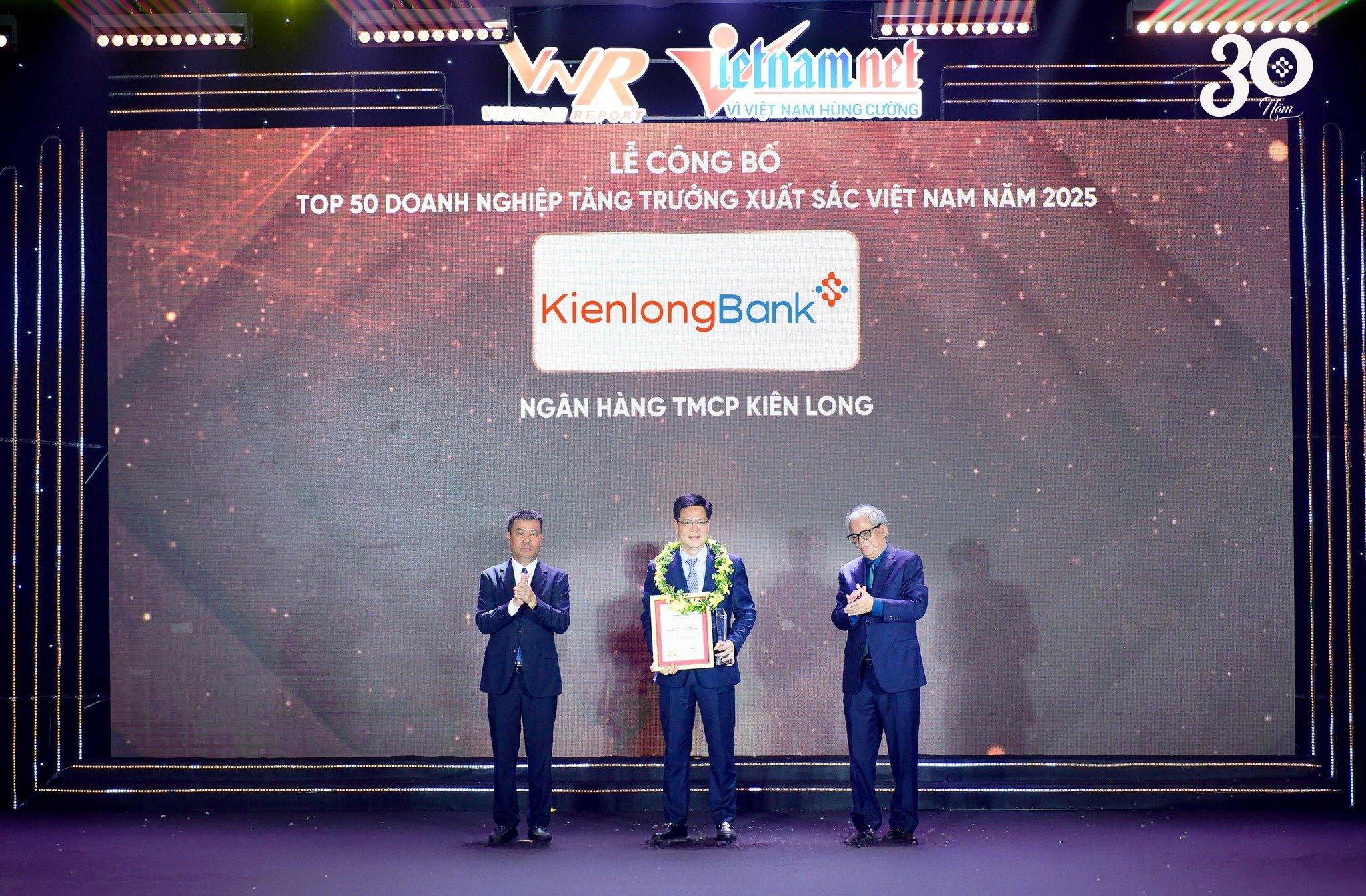 KienlongBank được vinh danh “Top 50 Doanh nghiệp tăng trưởng xuất sắc nhất Việt Nam”