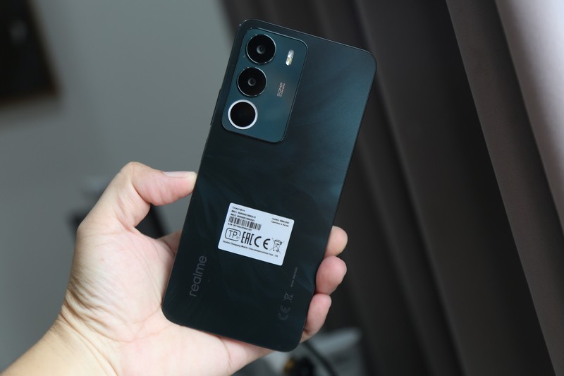 Realme C71 pin "khủng" 6.300mAh, giá chưa tới 4 triệu đồng - 6