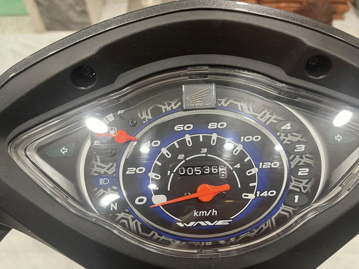 Bảng giá xe máy Honda Wave Alpha tháng 6/2025: Đồng loạt cao hơn giá đề xuất! - 2