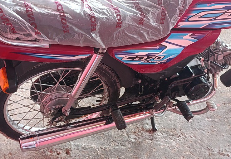 Huyền thoại côn tay Honda CD 