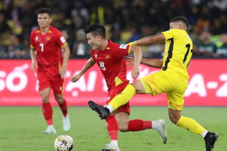 Việt Nam thua 0-4 trước Malaysia có quá nhiều cầu thủ nhập tịch.