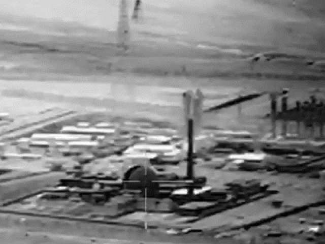 Bom Israel trúng giữa lò phản ứng nước nặng Iran