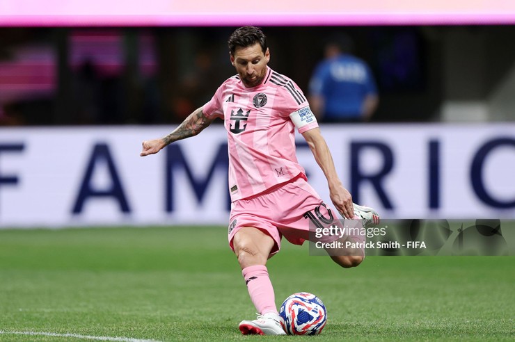 Ở tuổi gần 40, Messi vẫn có thể tung ra những cú đá phạt mang tính định đoạt