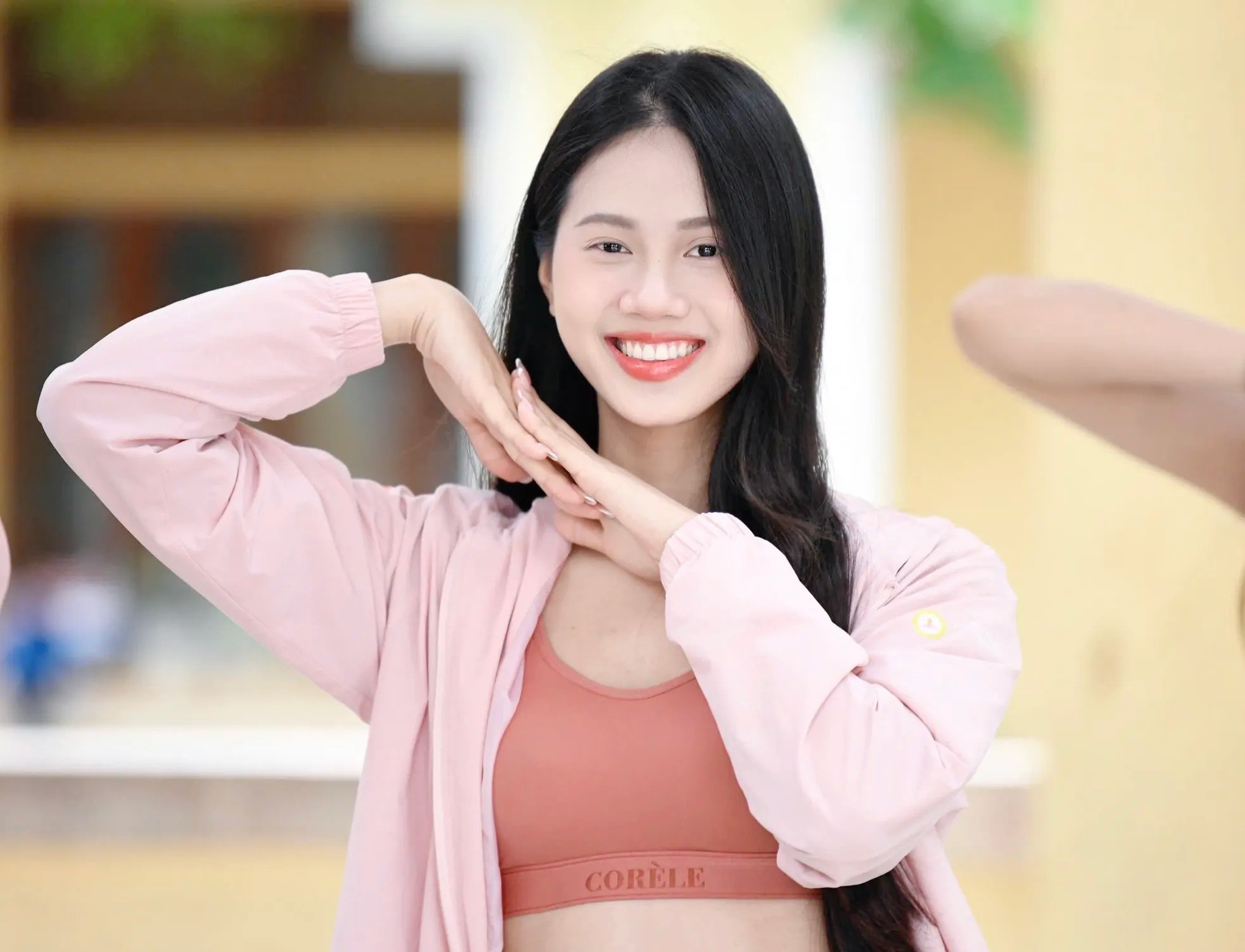 Mặt mộc của thí sinh Hoa hậu Việt Nam - 21