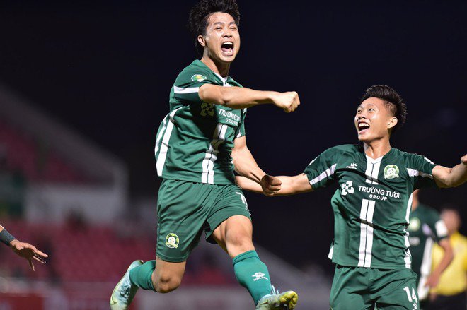 Công Phượng cùng CLB Bình Phước nỗ lực đua tranh tấm vé cuối dự V-League mùa tới