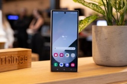Galaxy Z Fold 7 sẽ không có camera dưới màn hình