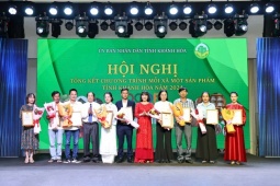 Yến Sào Hoàng Kim nhận chứng nhận OCOP 4 sao cho 4 sản phẩm tổ yến chưng