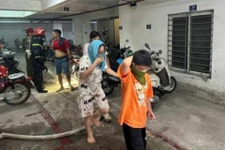 Hà Nội: Hướng dẫn 20 người thoát khỏi đám cháy chung cư mini tại quận Tây Hồ