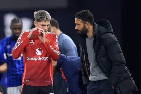 Chuyển nhượng MU: Chào bán Garnacho 50 triệu bảng, Mount đến Aston Villa?