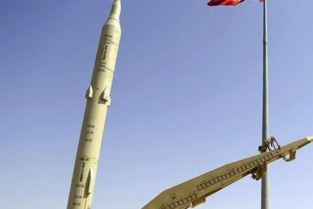 Tên lửa đạn đạo siêu nặng Iran lần đầu tấn công Israel: Đòn đánh tạo chấn động vượt khỏi Trung Đông