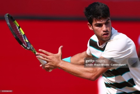 Video tennis Alcaraz - Rinderknech: Đẳng cấp lên tiếng đúng lúc (Queen's Club)