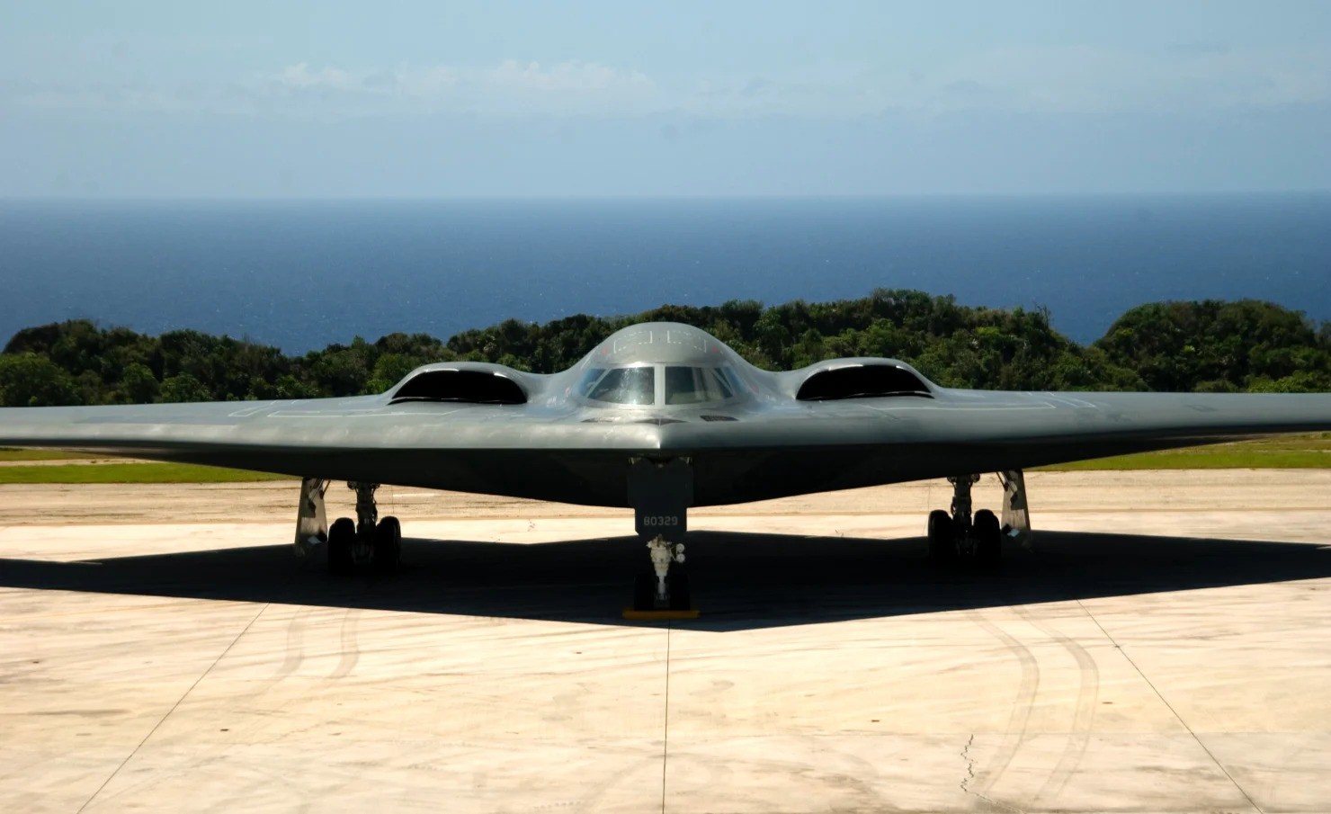 B-2 có sải cánh vươn tới 52 mét. Ảnh: Getty B-2 có sải cánh vươn tới 52 mét. Ảnh: Getty