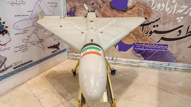 UAV giúp đánh lạc hướng phòng không hoặc khiến các hệ thống phòng không Israel để lộ vị trí, dọn đường cho đợt tấn công bằng tên lửa. Ảnh: Wikipedia.