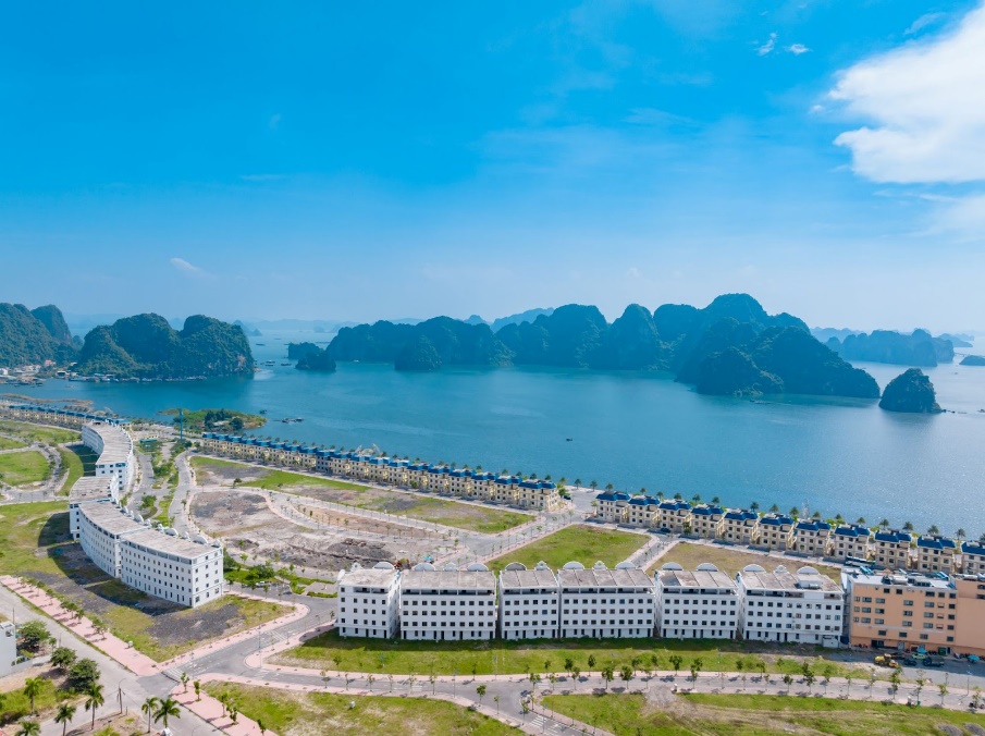 Đất nền sổ đỏ mặt Vịnh vô cùng đắc địa
