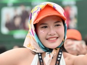 Thời trang - Fan Việt diện mốt 'bà thím' xem concert G-Dragon