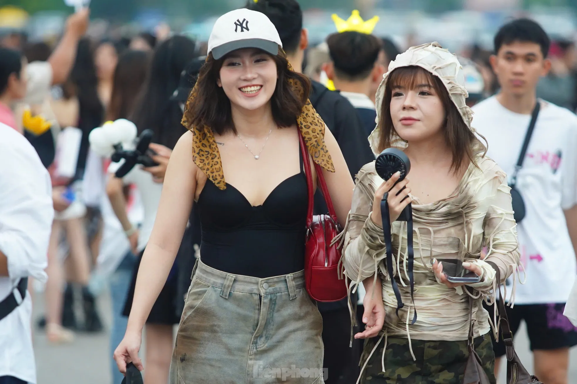 Biển người đổ về sân Mỹ Đình - 3