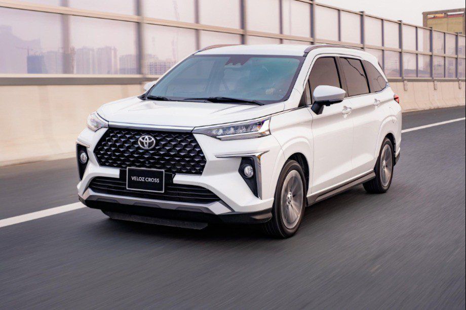 Toyota Veloz Cross bán ra 615 xe trong tháng 5/2025 - 3