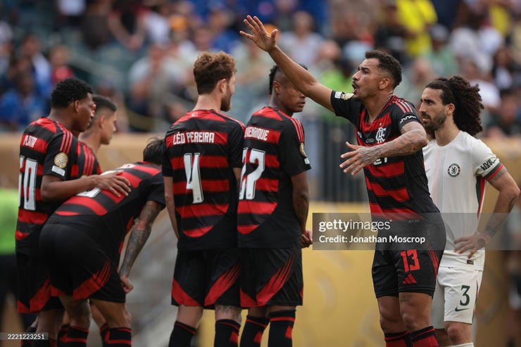 Flamengo ngược dòng đánh bại Chelsea