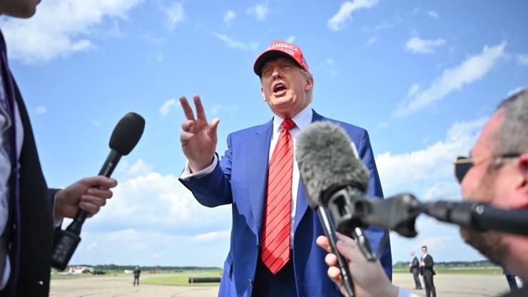 Tổng thống Mỹ Donald Trump trả lời báo giới hôm 20/6. Ảnh: AFP.