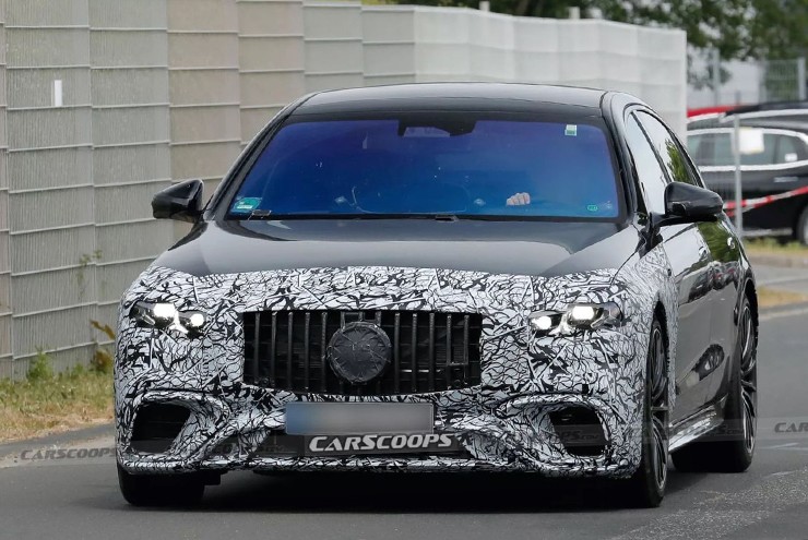 Mercedes-AMG S63 phiên bản nâng cấp lộ diện trên đường phố