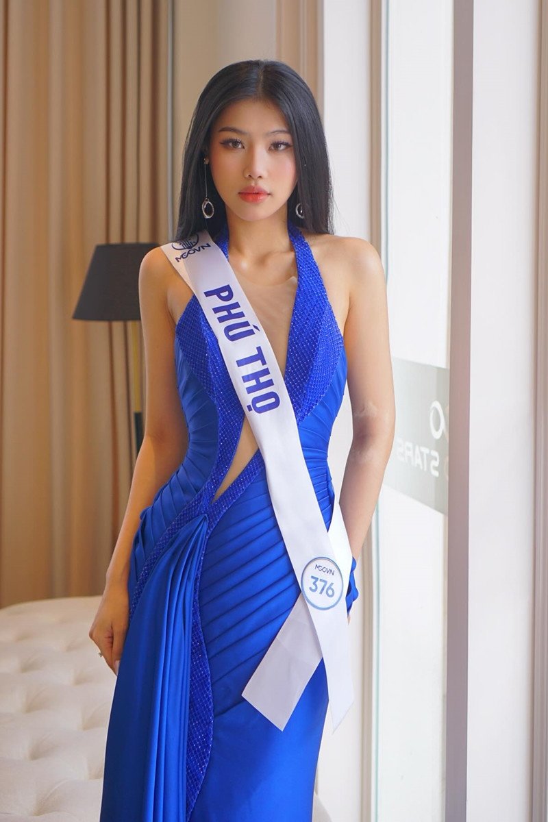 'Ngựa ô' Đỗ Cẩm Ly: Từ 27,3 điểm thi đại học đến Á hậu Hoa hậu Hoàn vũ Việt Nam - 16