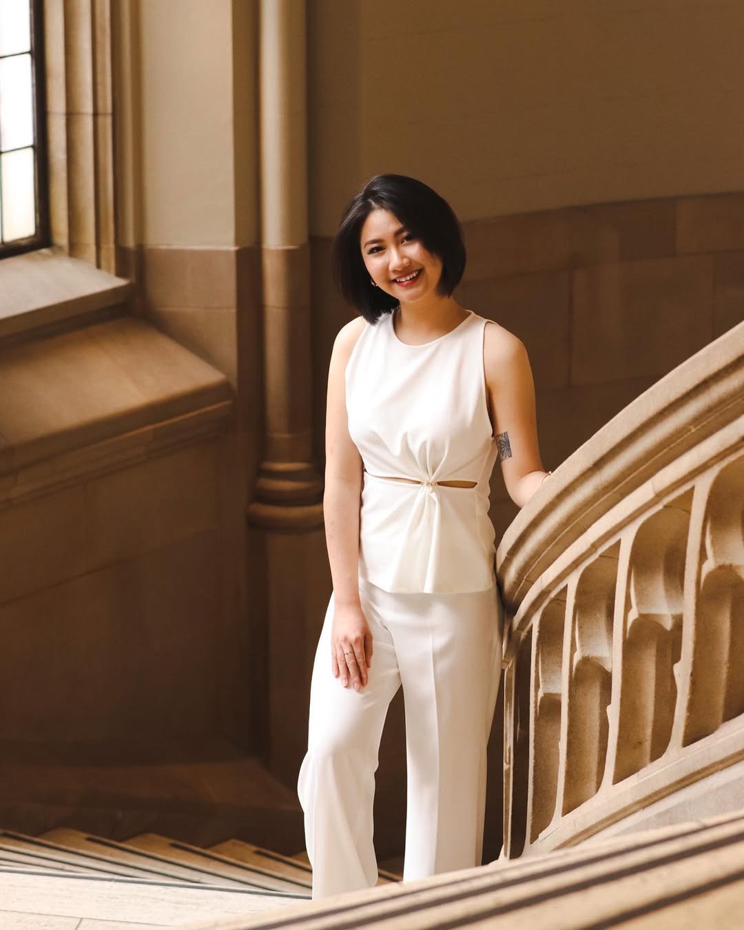 Đời thường, Phương Linh chọn phong cách nhẹ nhàng, thanh lịch.