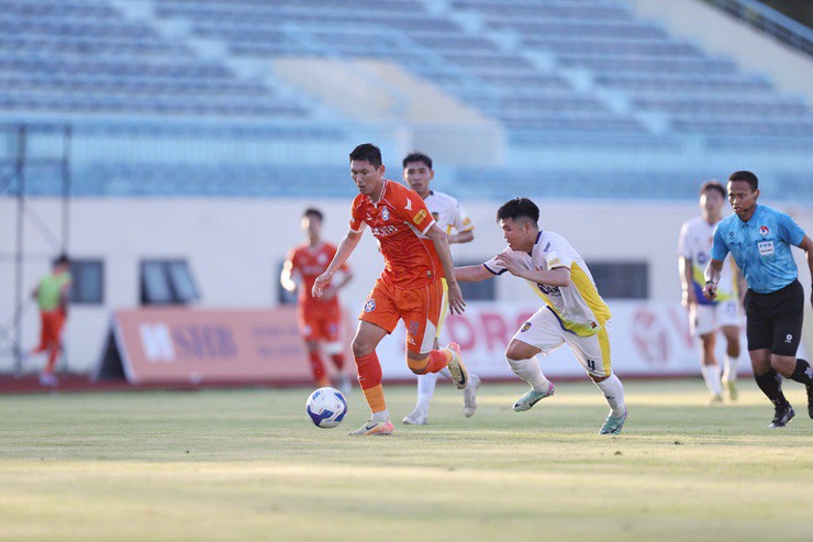 Trực tiếp bóng đá Đà Nẵng - SLNA: Không có penalty (V-League) (Hết giờ) - 3