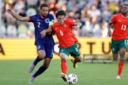 Video bóng đá U21 Bồ Đào Nha - U21 Hà Lan: Thẻ đỏ phút 21, cú sốc đàn em Ronaldo (U21 châu Âu)
