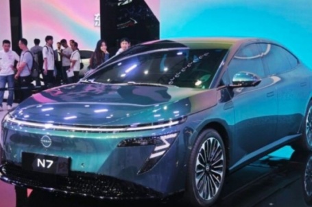 Chiếc ô tô Nhật có giá 365 triệu đồng 'cháy hàng'