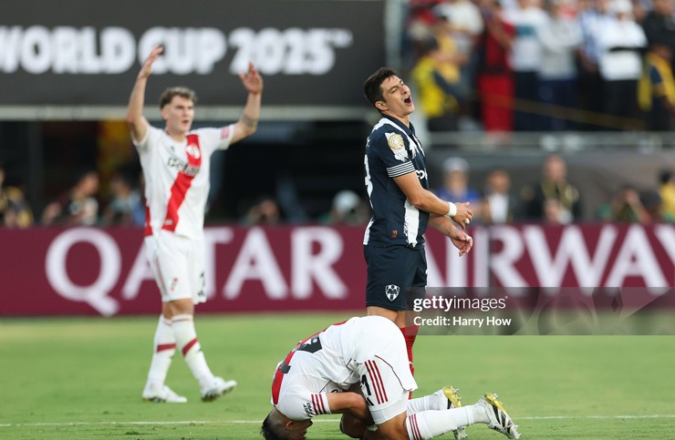Trận đấu giữa River Plate – Monterrey có tới 10 thẻ vàng được rút ra