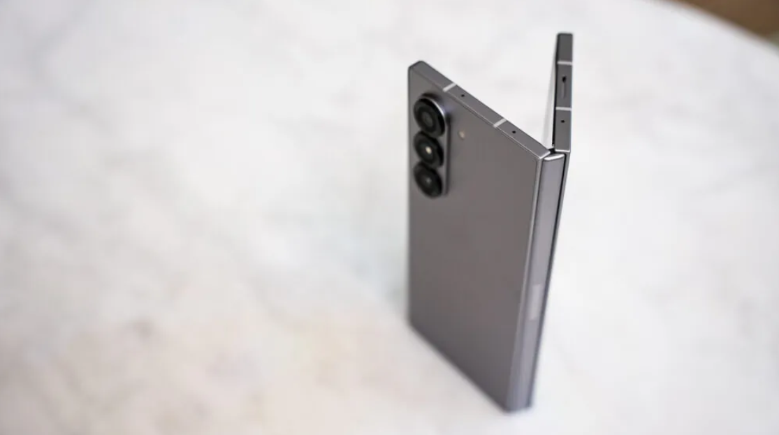 Galaxy Z Fold 7 sẽ cực mỏng.