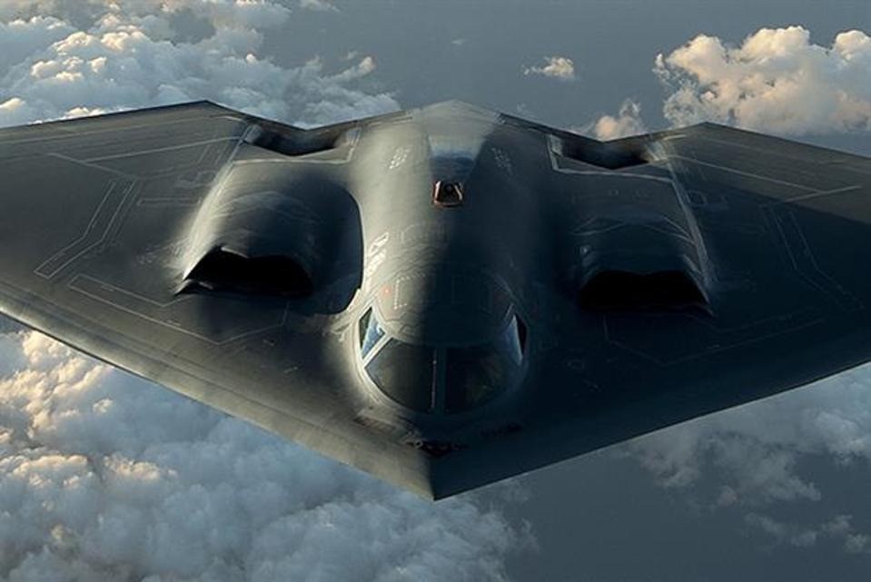 Máy bay ném bom B-2 được cho là tham gia vào cuộc tấn công vào cơ sở hạt nhân Iran. Ảnh: USAF