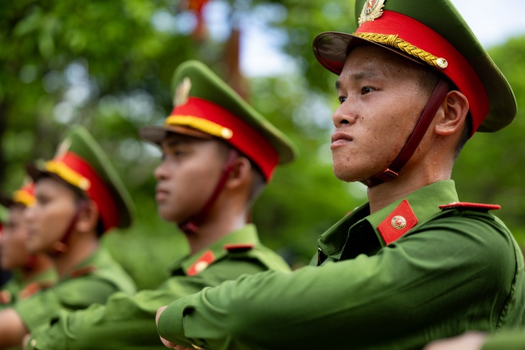 Mồ hôi thấm áo chiến sĩ CAND dưới nắng nóng 40 độ: Những hình ảnh xúc động trên thao trường, hướng đến lễ diễu binh 2/9 - 8