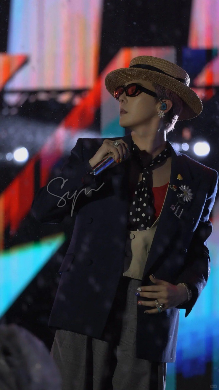 Phải đến khi “anh Long” sang Việt Nam, nhiều người mới gật gù: Sơn Tùng quá giống G-Dragon! - 12